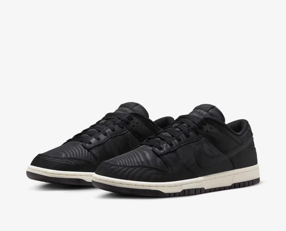 Tênis Nike Dunk Low Black Canvas