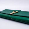 Clutch Yves Saint Laurent Cabas Chyc Wallet Verde - Image 2